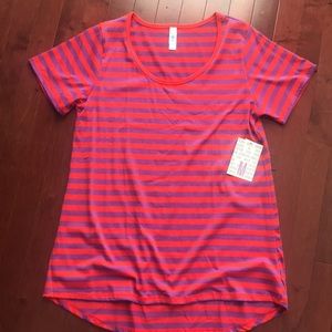 M LuLaRoe Classic T - NWT